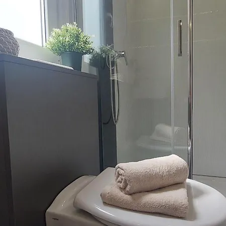 Sea House Mobile Home, Pool, Bikes, Sup - Privilege Point & 오레비츠